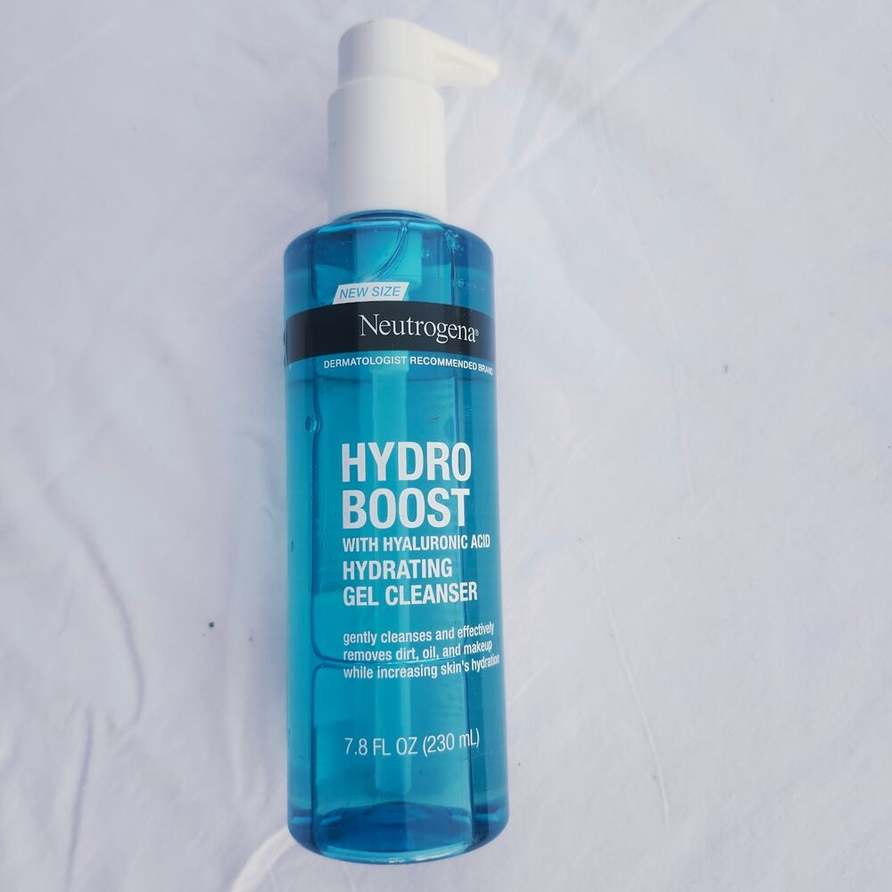 Neutrogena Hydro Boost with Hyaluronic Acid Hydrating Gel Cleaner Pump Bottle